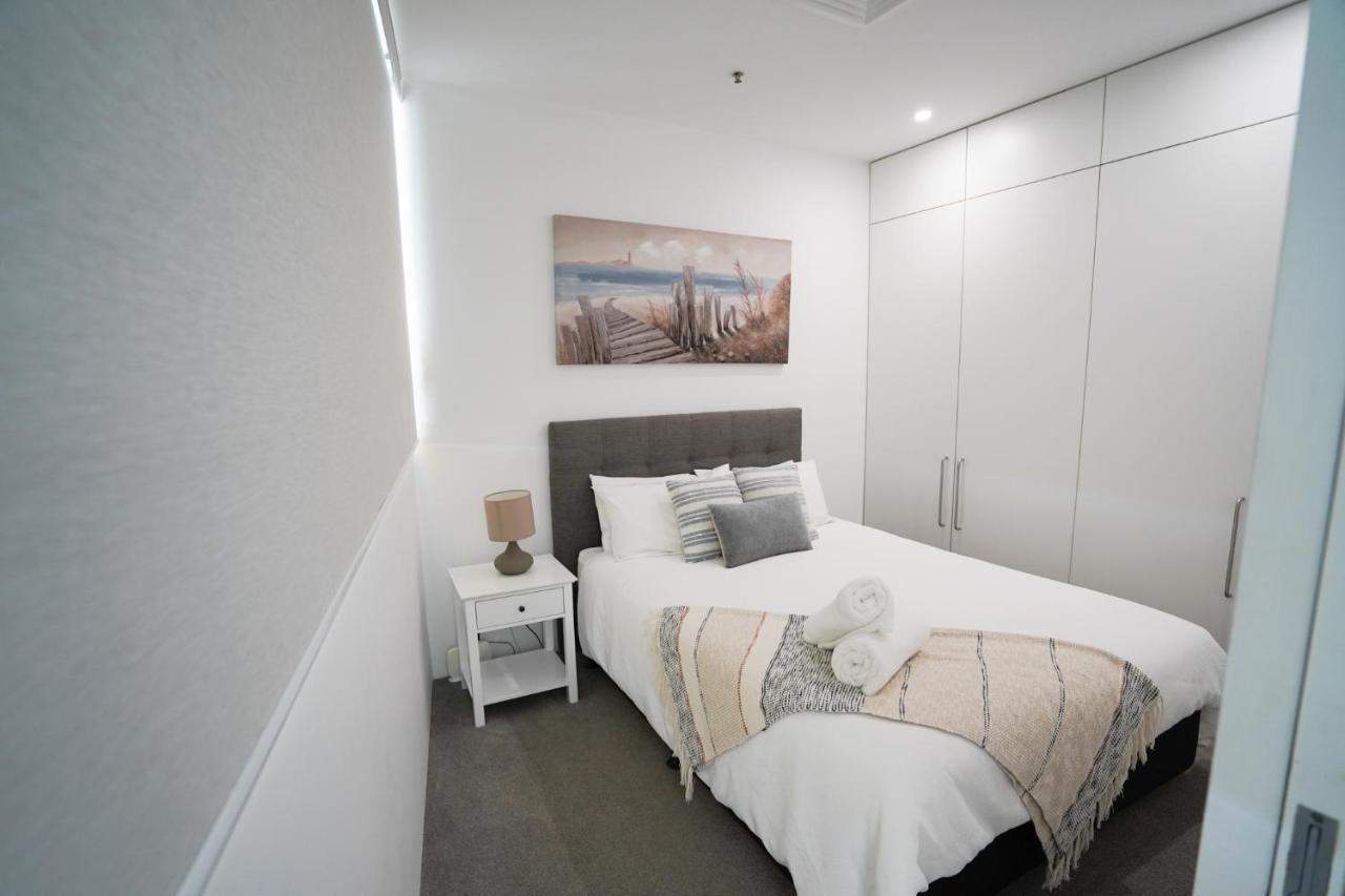 Air On Broadbeach - Stunning Ocean Views! Guldkusten Exteriör bild