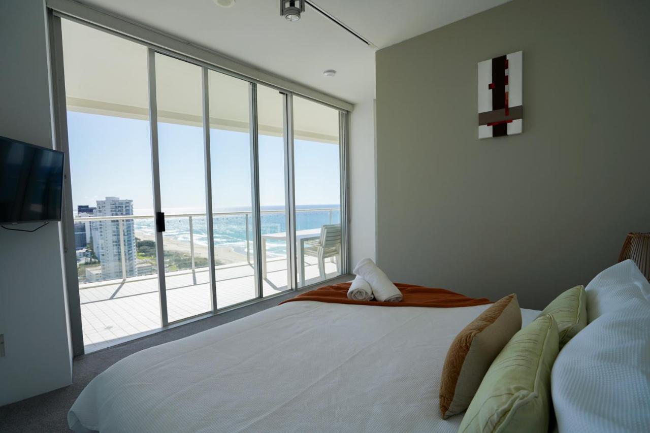 Air On Broadbeach - Stunning Ocean Views! Guldkusten Exteriör bild