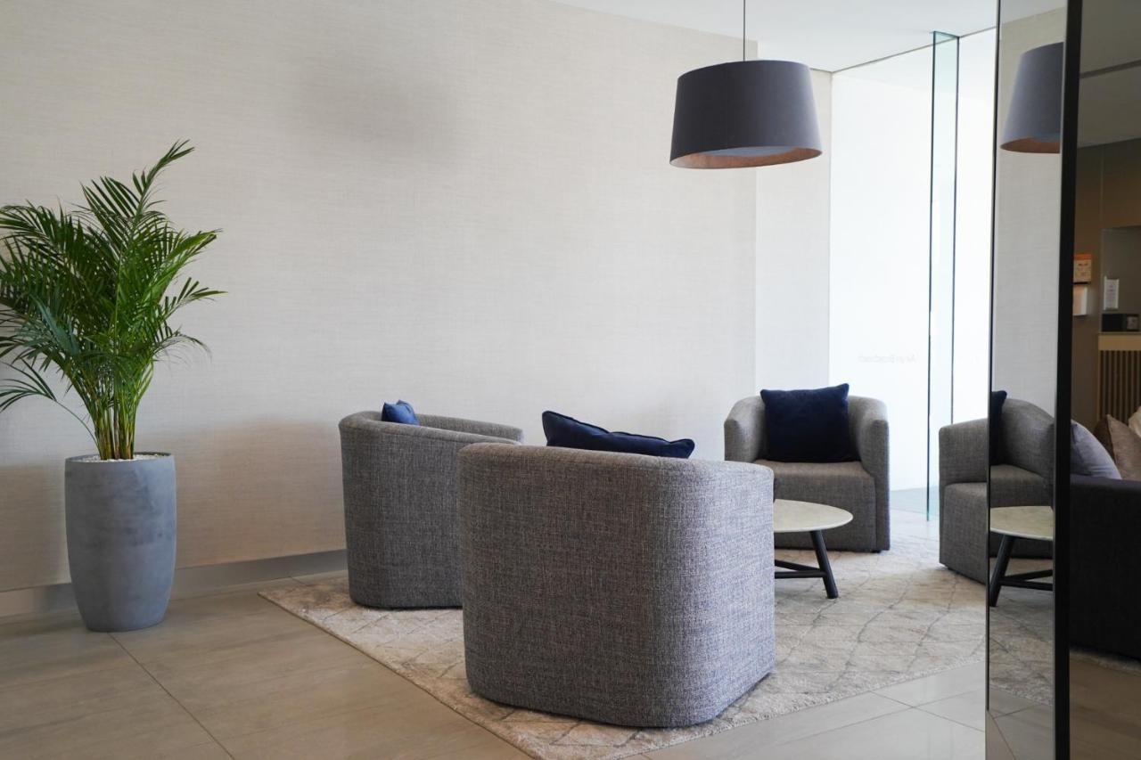 Air On Broadbeach - Stunning Ocean Views! Guldkusten Exteriör bild