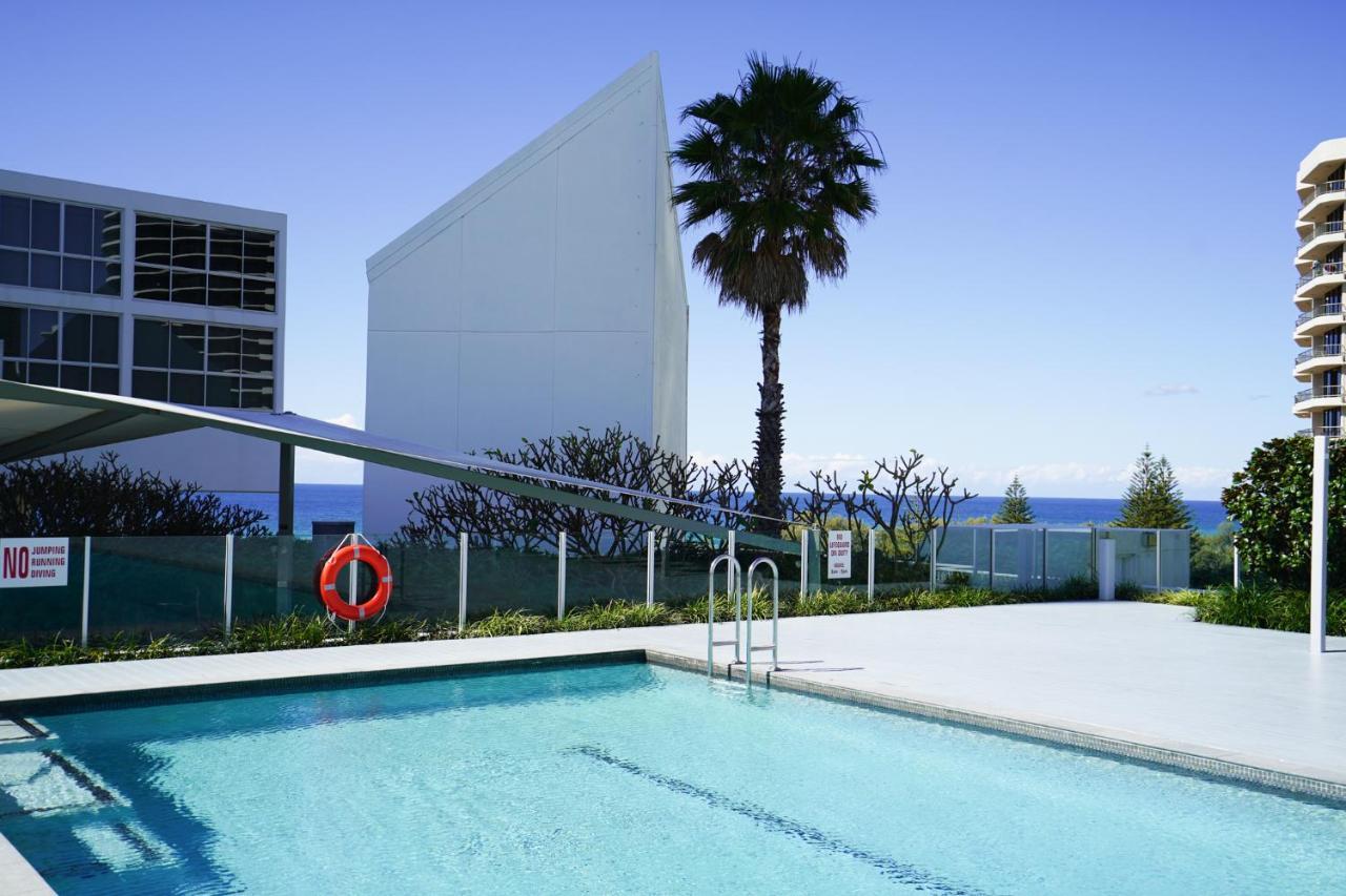 Air On Broadbeach - Stunning Ocean Views! Guldkusten Exteriör bild