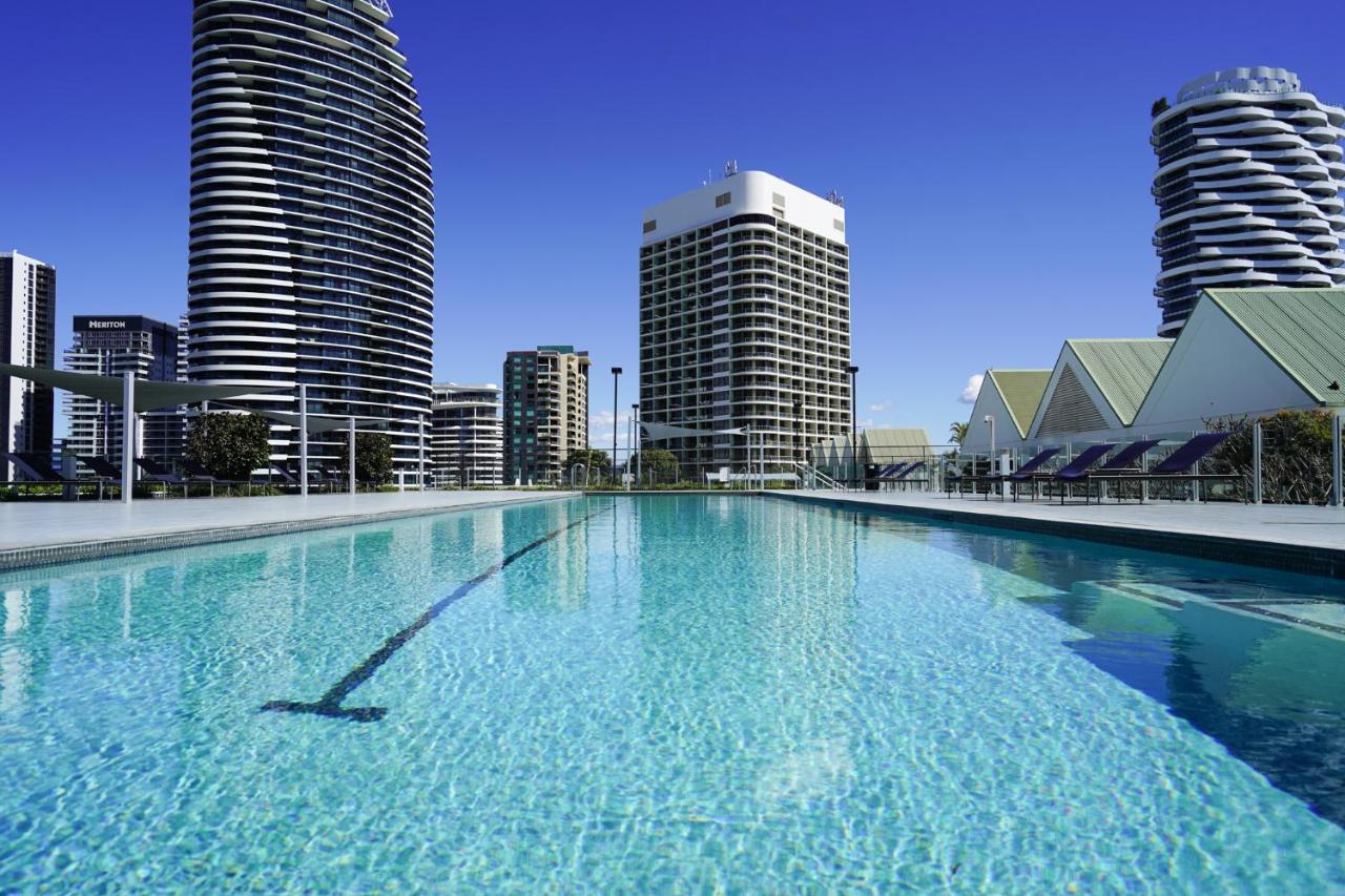 Air On Broadbeach - Stunning Ocean Views! Guldkusten Exteriör bild