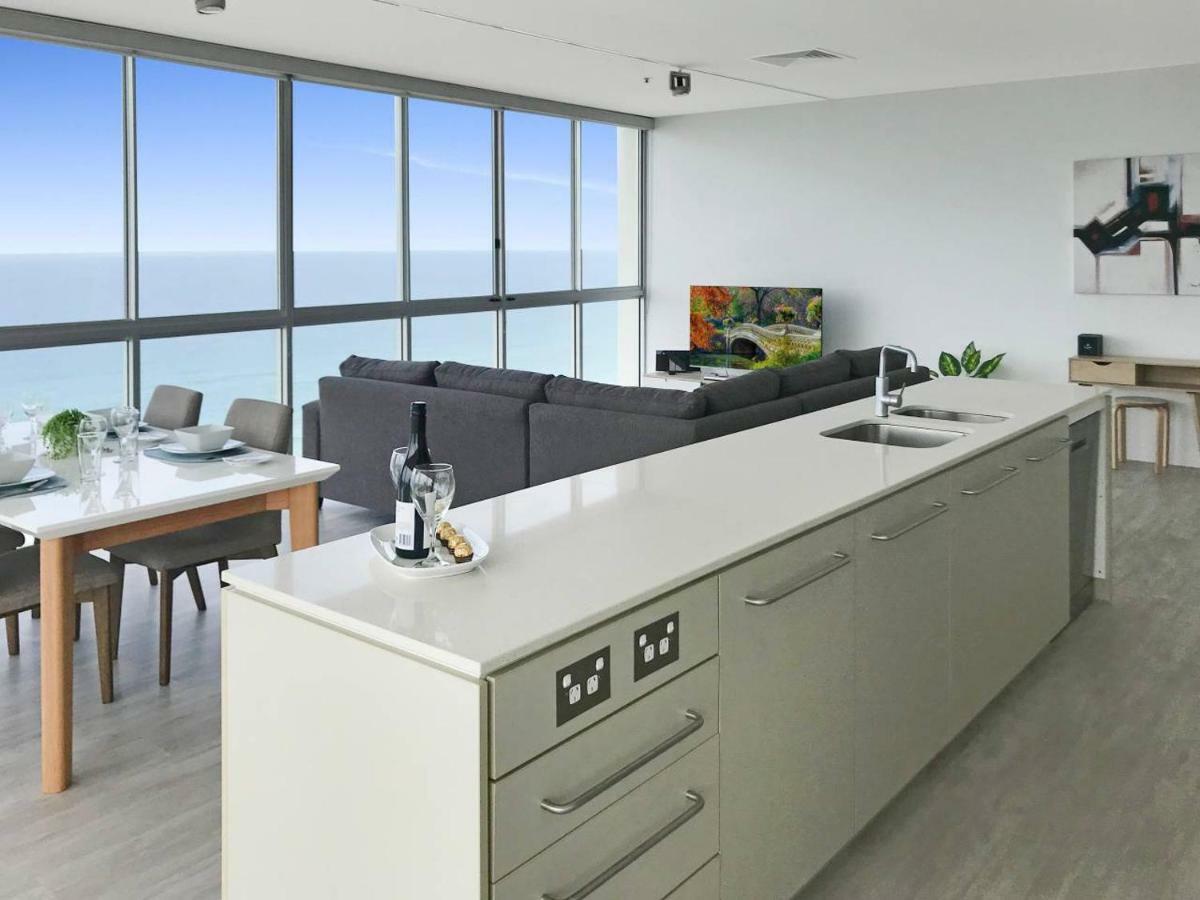 Air On Broadbeach - Stunning Ocean Views! Guldkusten Exteriör bild